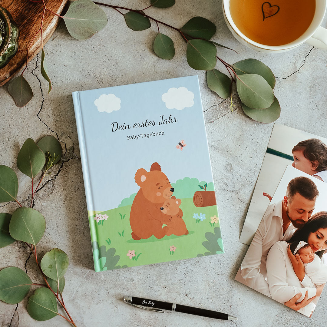 Baby diary: "Your first year"